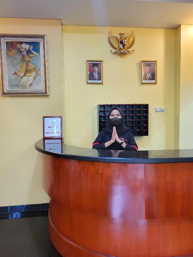 Hotel Reddoorz Near Dunia Fantasi Ancol 3*