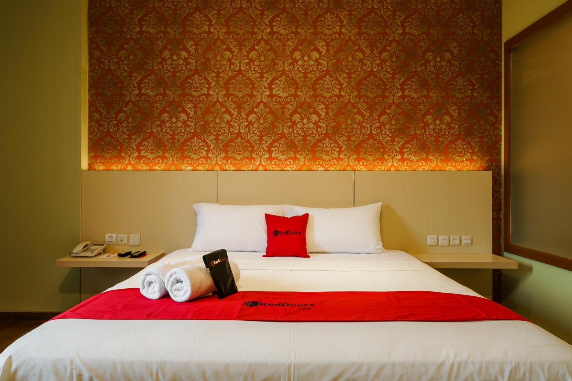 Hotel Reddoorz Near Dunia Fantasi Ancol