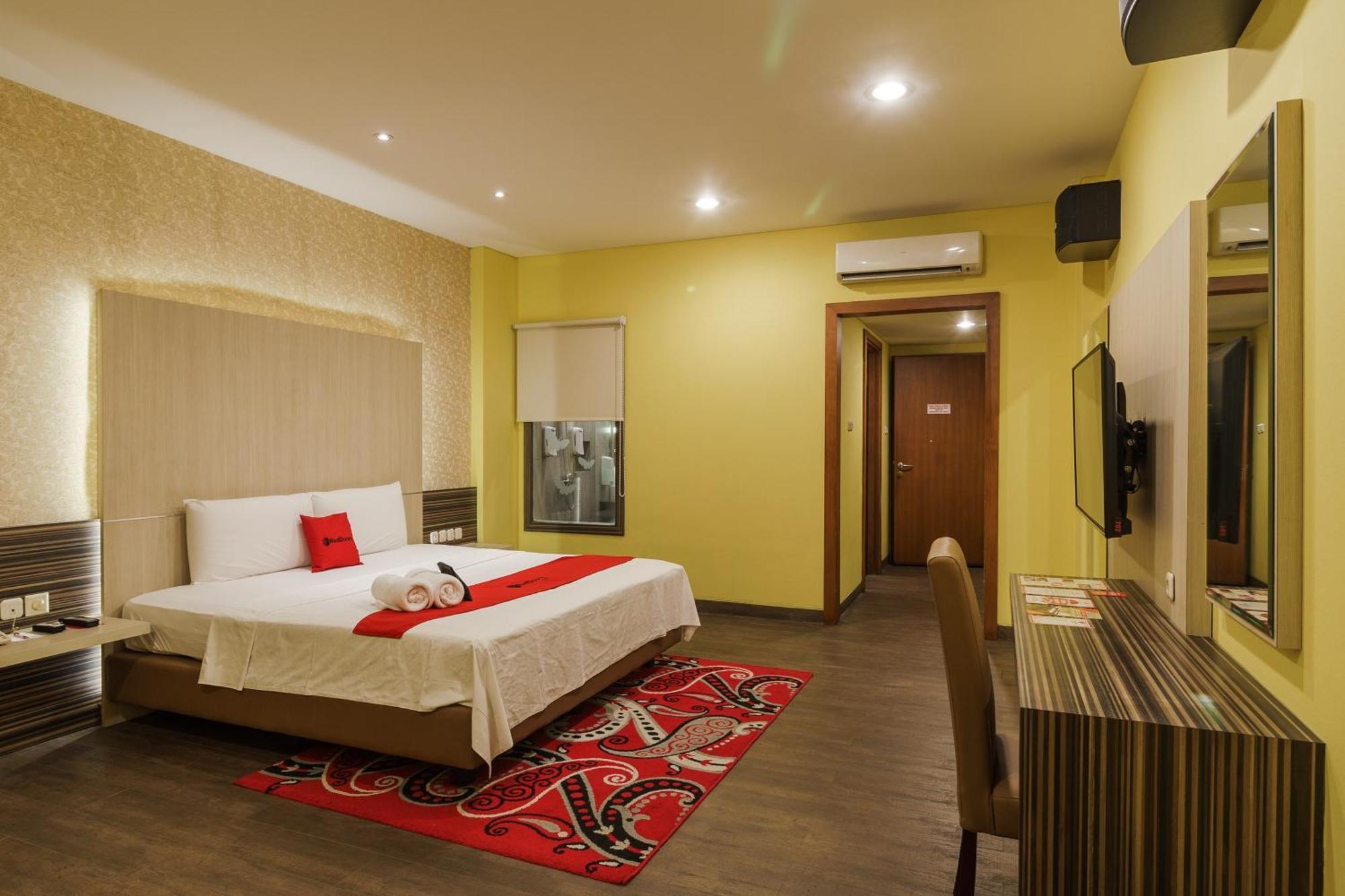 Reddoorz Near Dunia Fantasi Ancol