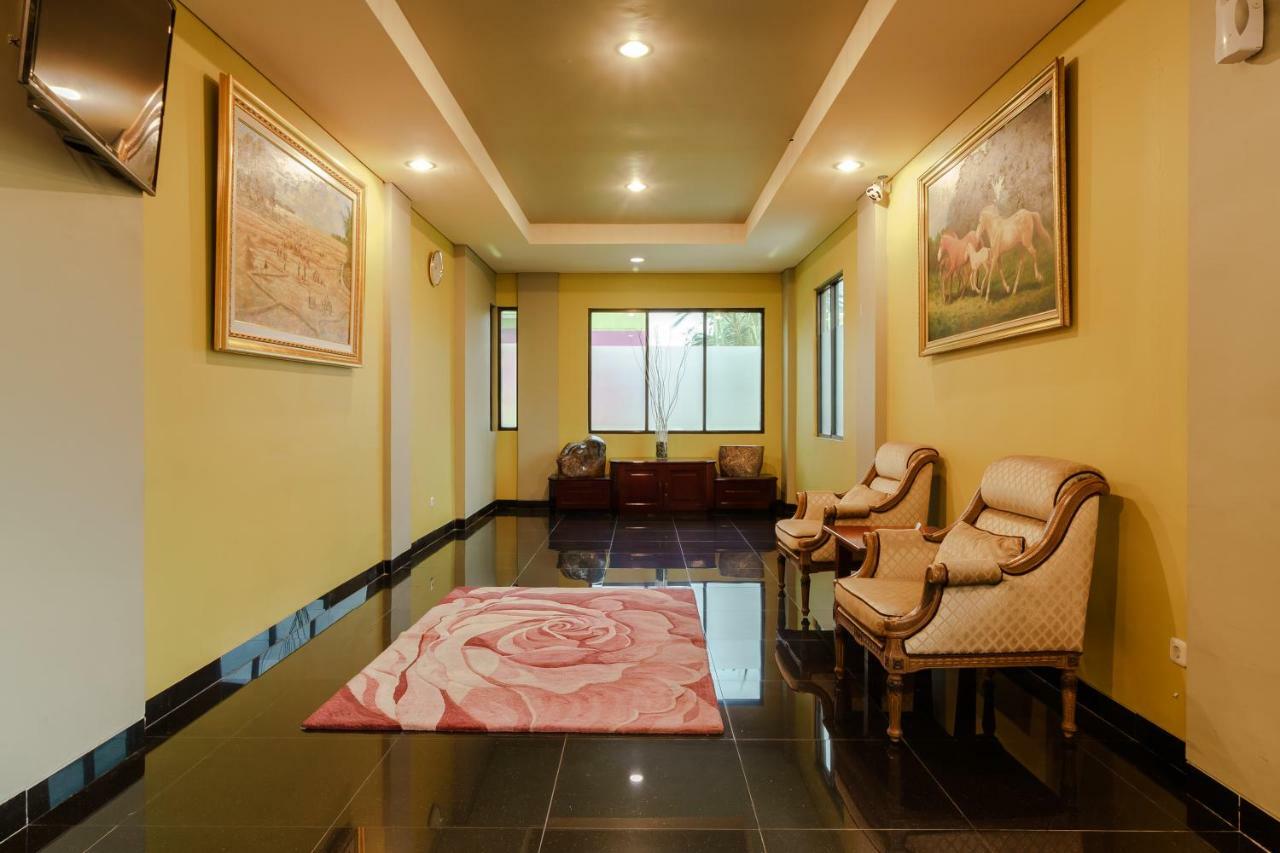 Reddoorz Near Dunia Fantasi Ancol Hotel 3*